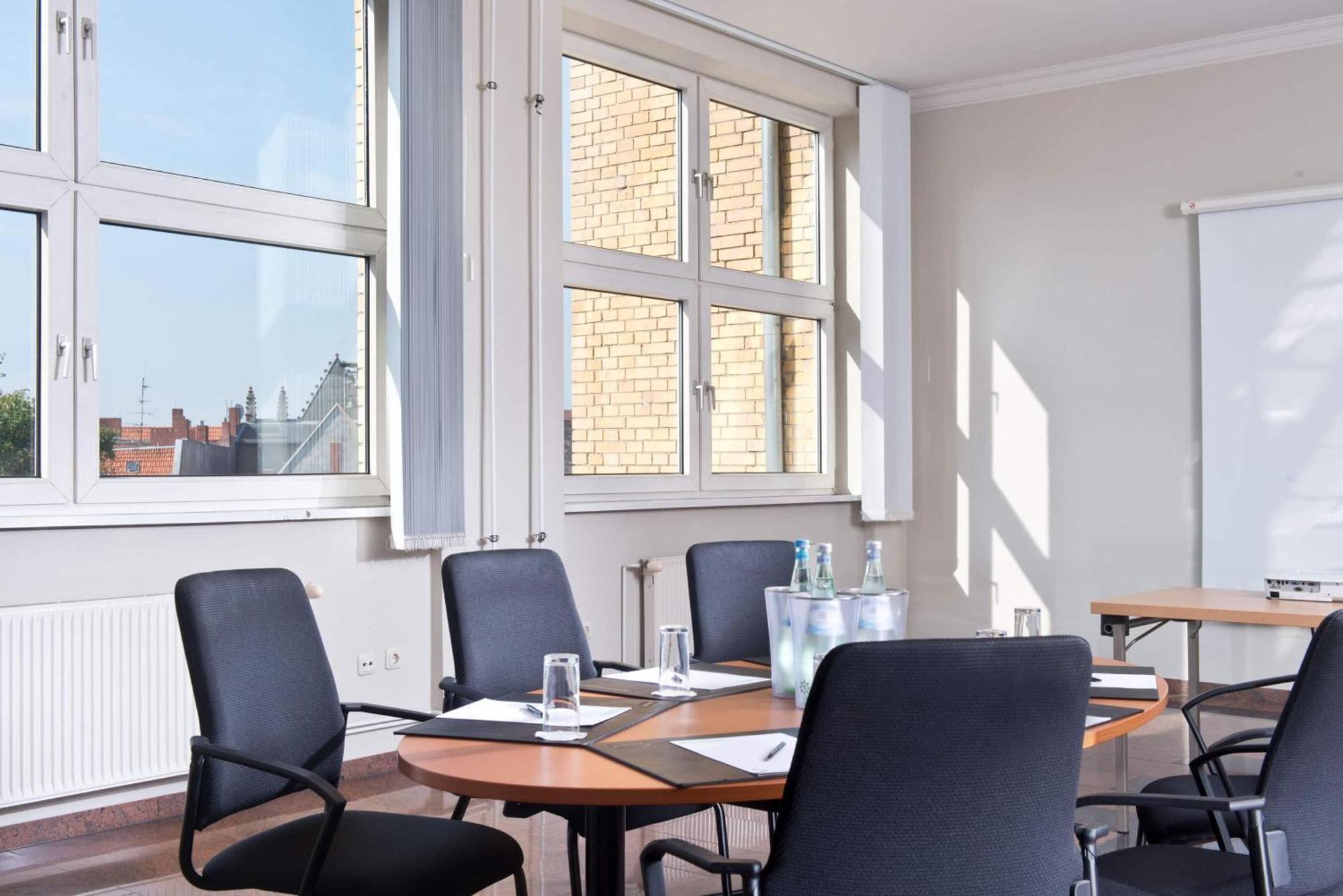 Wyndham Garden Berlin Mitte — Photos 1